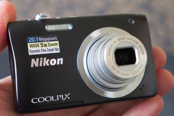 尼康最小的数码相机:Coolpix A100