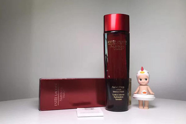 雅诗兰黛红石榴是玻璃瓶吗