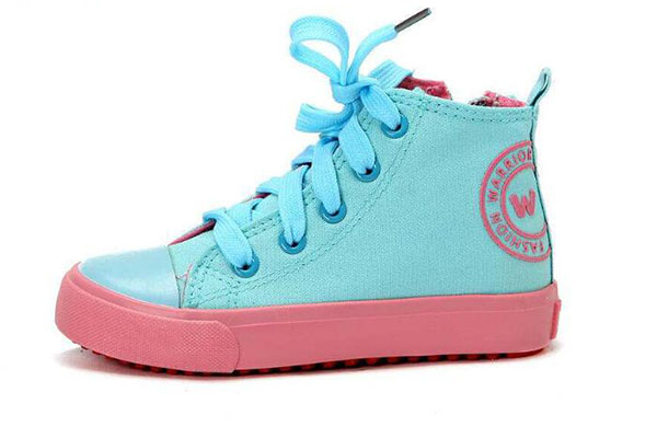回力高帮帆布鞋真假标怎么识别