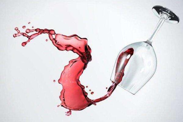 衣服上的红酒用什么可以洗掉