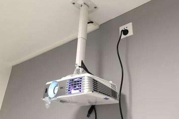 投影仪需要预埋什么线