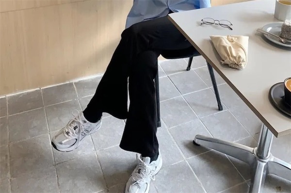 老爹鞋配什么裤子