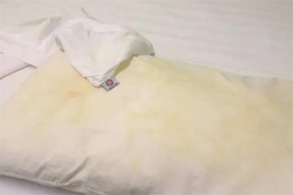 床单睡的地方发黄怎么清洗