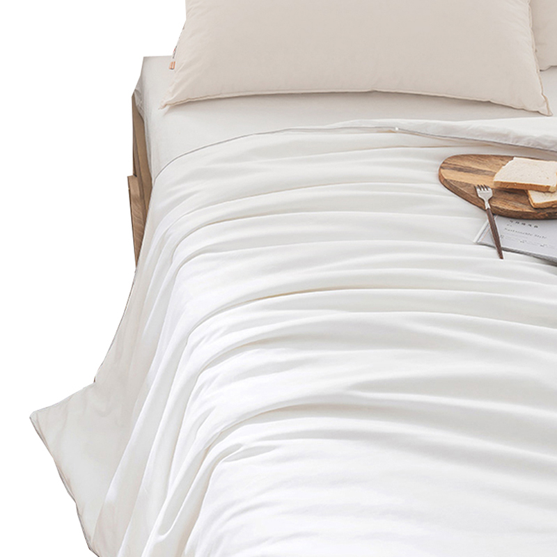 京东京造  蚕丝被200x230cm